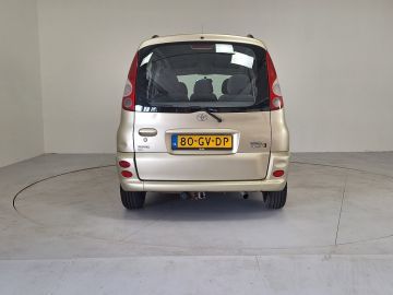 Toyota Yaris Verso